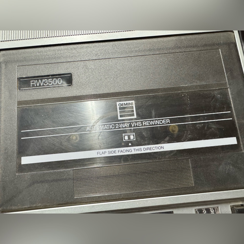 Gemini vintage vhs video rewinder - Picture 6 of 7